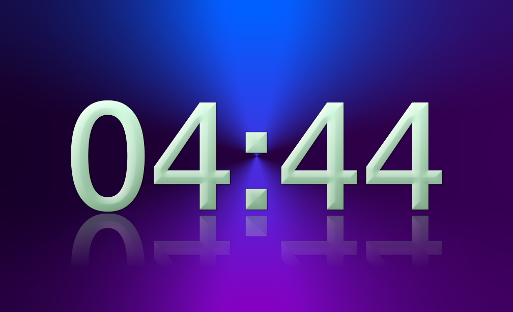 04:44 на часах