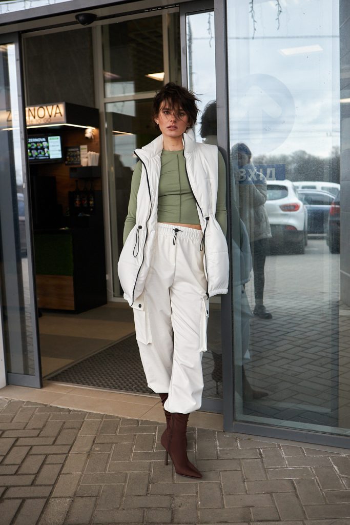 Купить джоггеры: удобно, модно, по фигуре